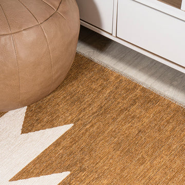 Chayton Minimalist Geometric Machine-washable Area Rug